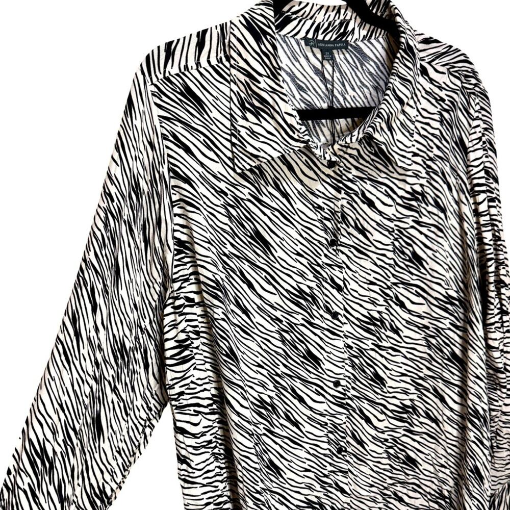 Adrianna Papell Printed Soft Crepe Woven Button Front Top - Zebra Size 2X - Picture 3 of 6